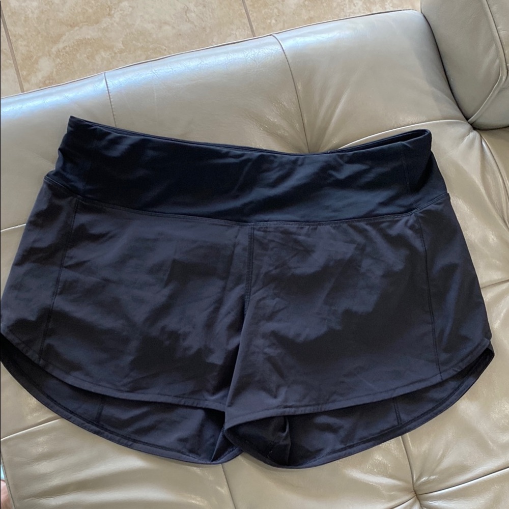 Lululemon Speed Up Shorts 4” mid rise